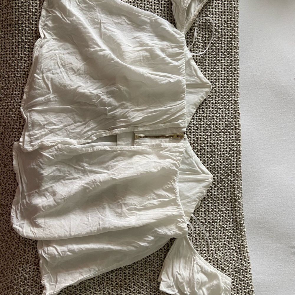 Strapless flowy white top